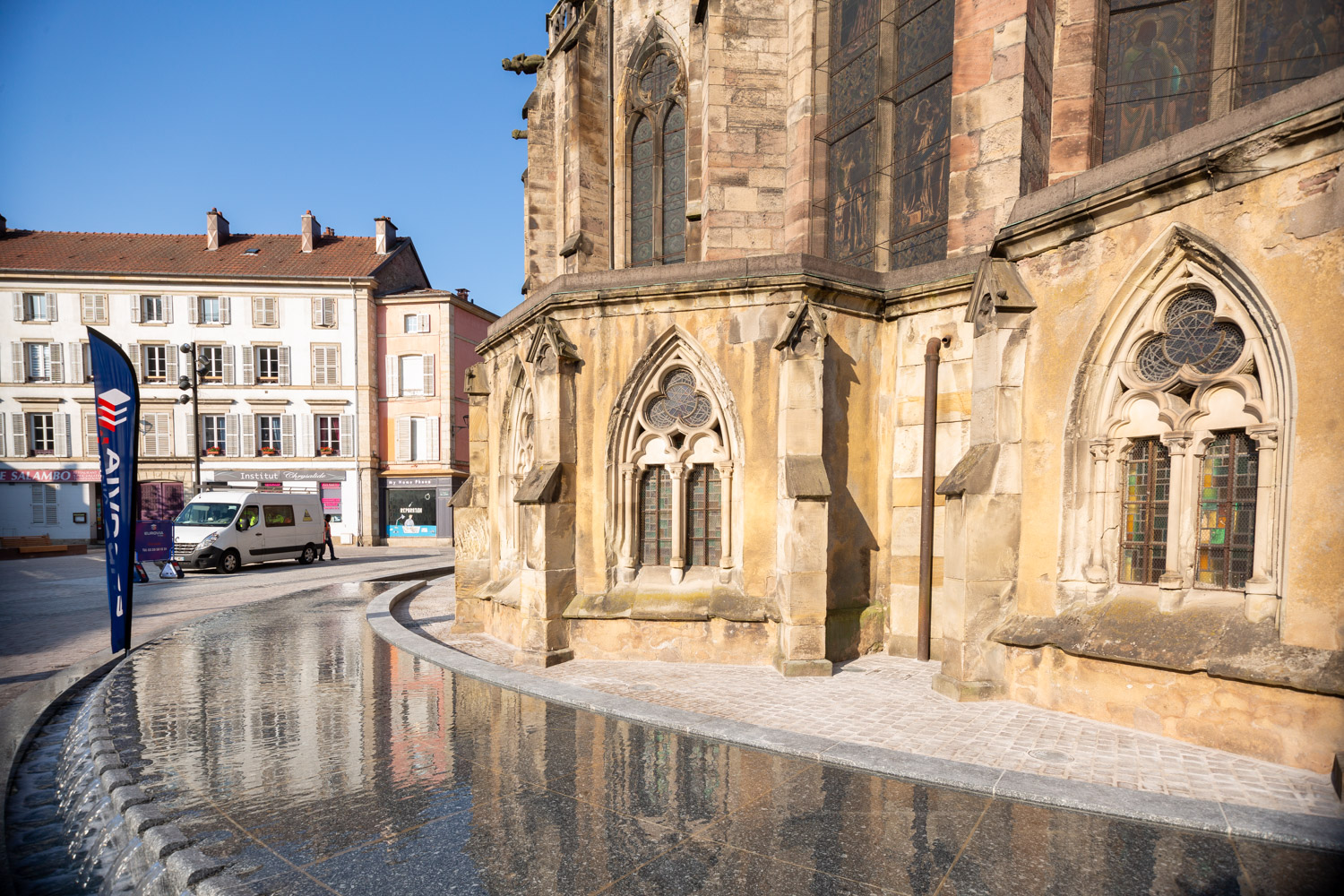 place-de-l-atre-fontaine-basilique (6)