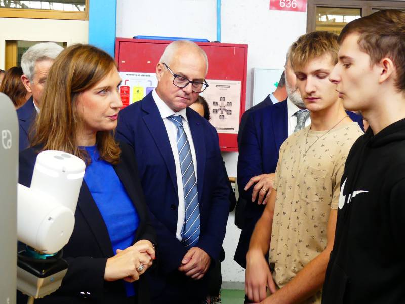 La ministre de l’Enseignement et de la Formation professionnels, Carole Grandjean, en visite au lycée Pierre-Mendès France d'Epinal