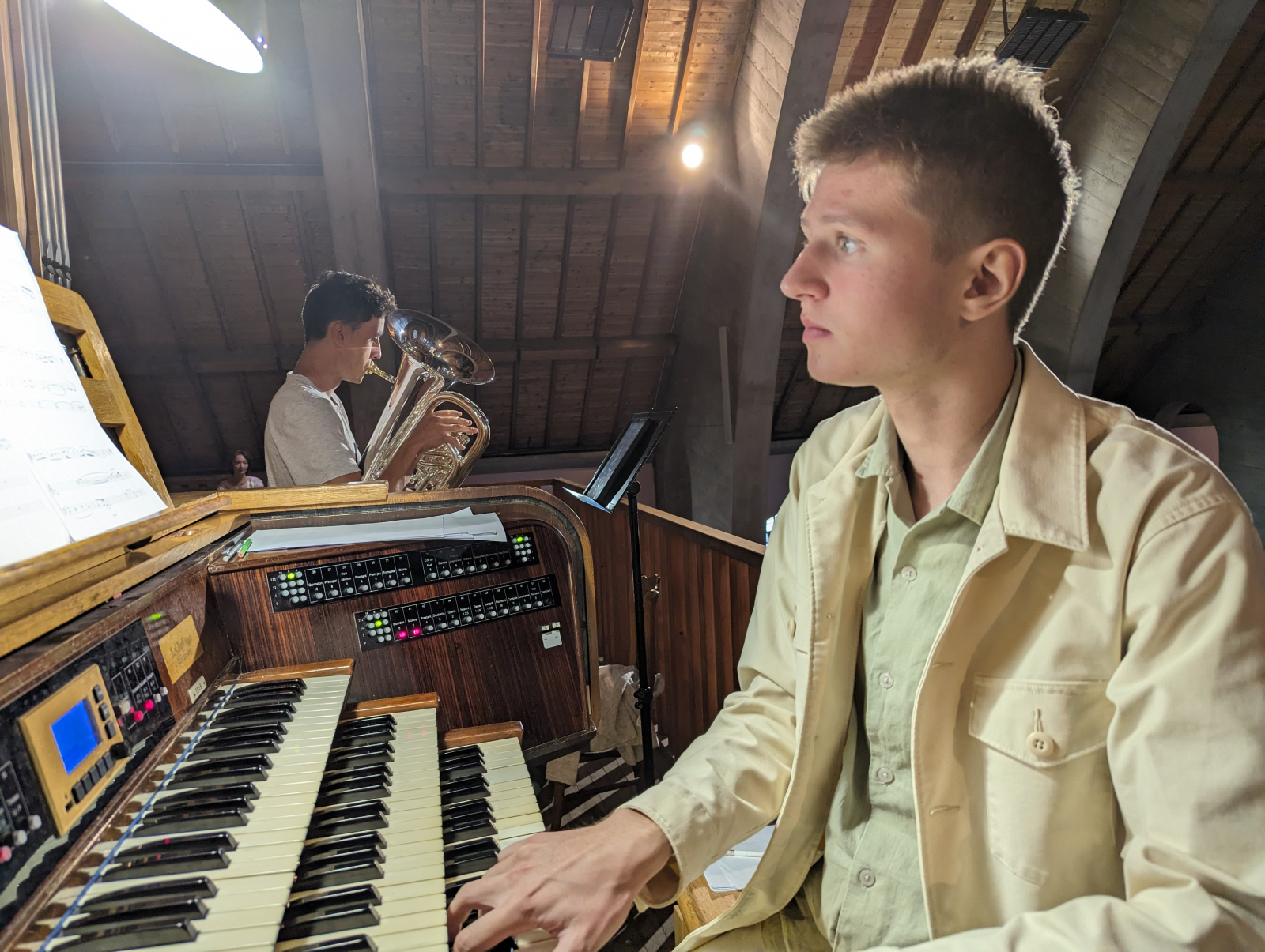 Ivan Terekhanov sur l'orgue de St Barthélémy et Augustin Triboulot à l'euphonium.